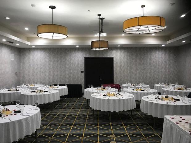 Images Holiday Inn & Suites McKinney - N Allen by IHG