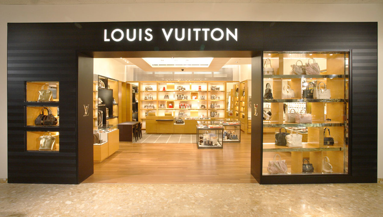 Louis Vuitton McLean Neiman Marcus Tysons Corner - 2255 International Dr