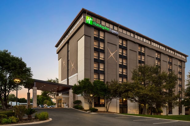 Images Holiday Inn Express San Antonio-Airport by IHG