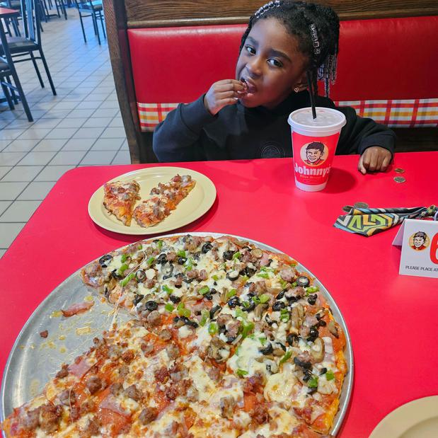 Images Johnny's Pizza House