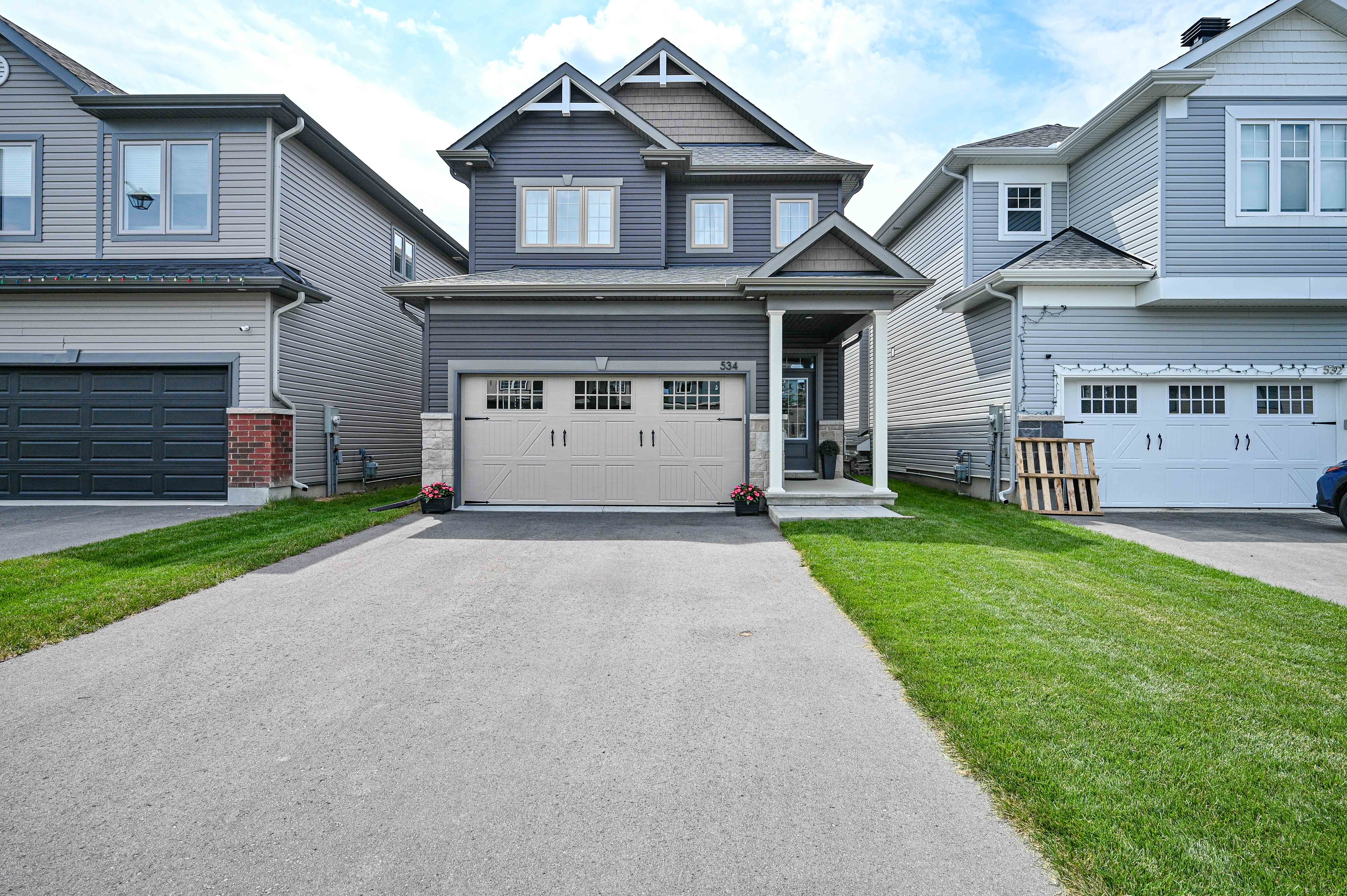 Images Leif Olson - Ottawa Real Estate Agent - Hamre Team RE/MAX Affiliates