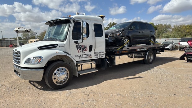 Images Eagle Towing & Recovery