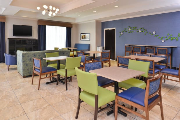 Images Holiday Inn Express & Suites San Antonio South by IHG