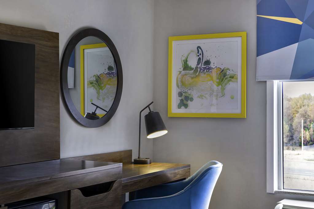 Guest room