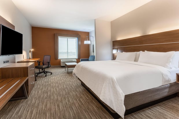 Images Holiday Inn Express & Suites Kearney by IHG