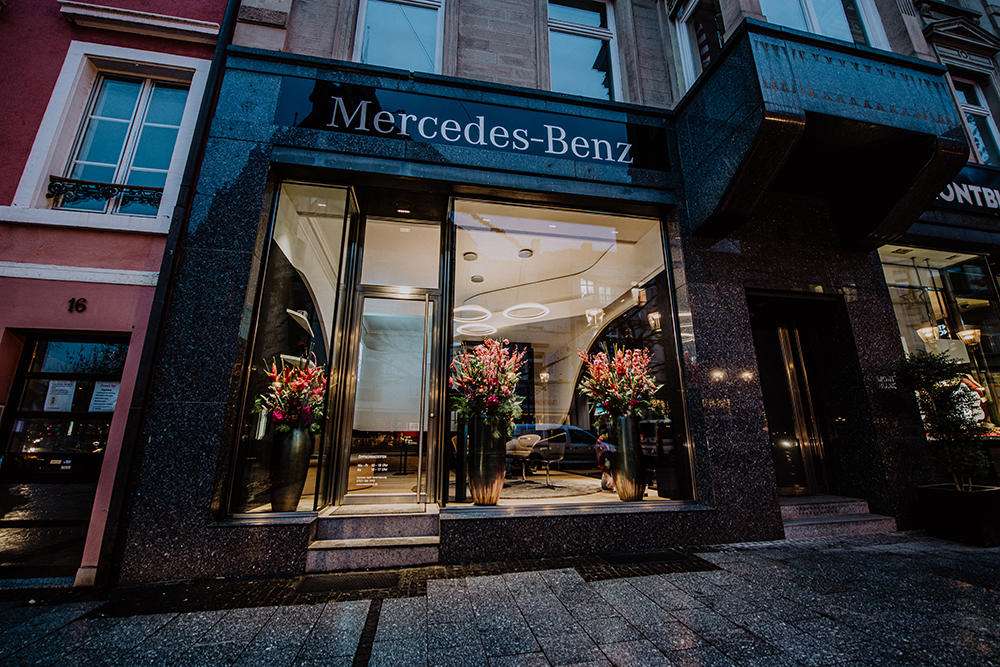 Mercedes Benz Lounge Baden Baden Autohaus