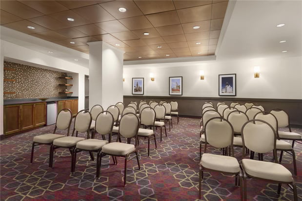 Images The DEXTRO Little Italy, BW Premier Collection