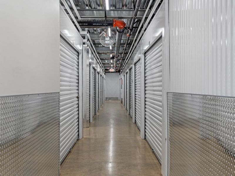Images Extra Space Storage