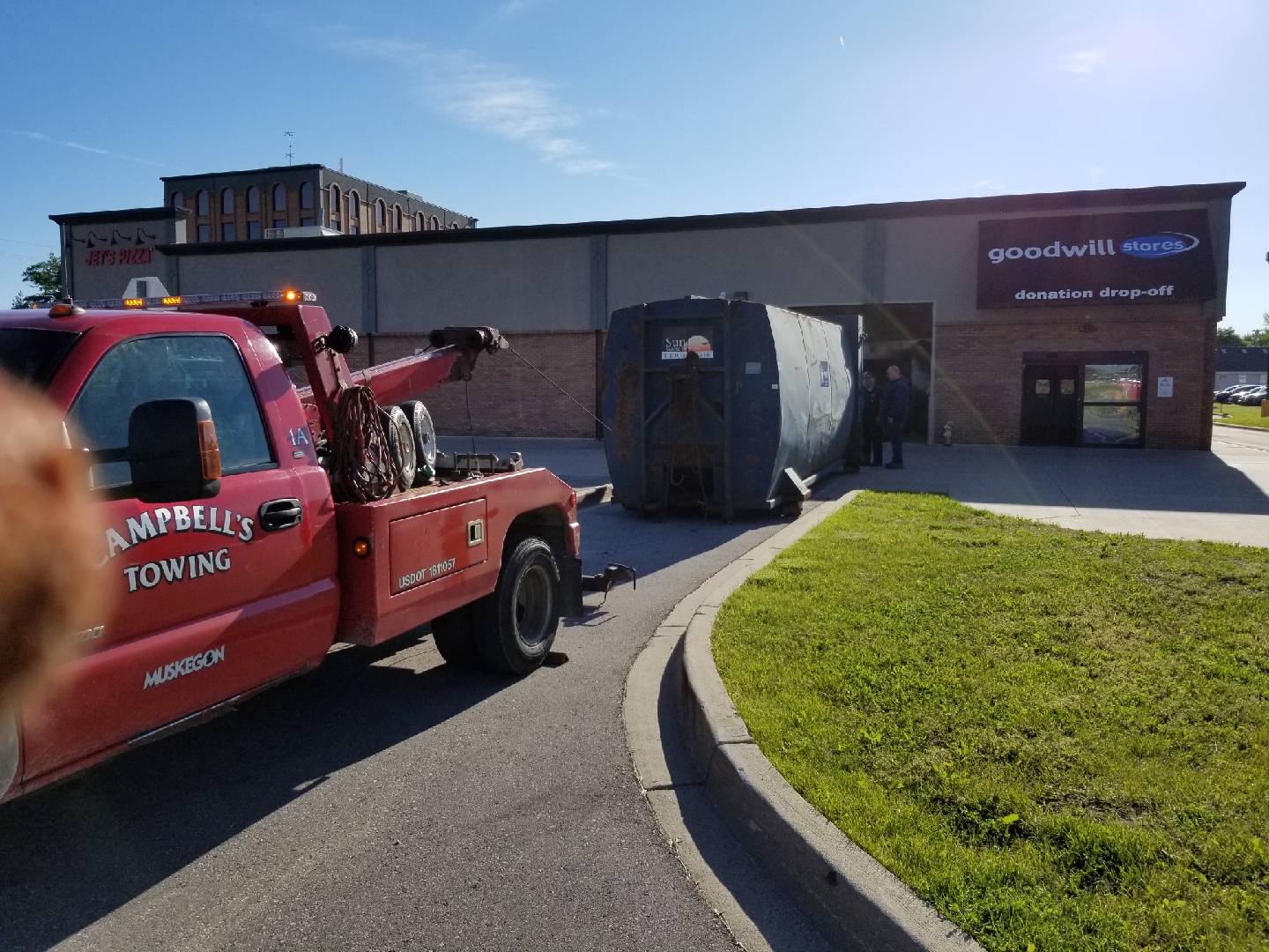 Campbell's Towing & Automotive Photo