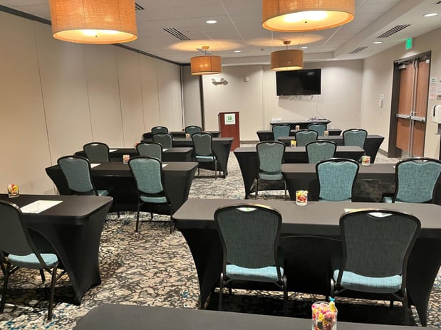 Images Holiday Inn & Suites Denver Tech Center-Centennial by IHG