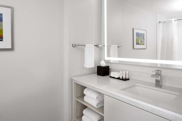 Images Embassy Suites by Hilton Tampa Airport Westshore