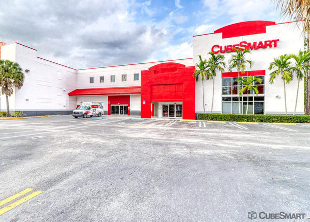 Images CubeSmart Self Storage