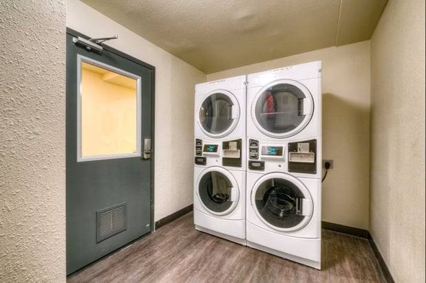 Images Candlewood Suites Tacoma Mall by IHG