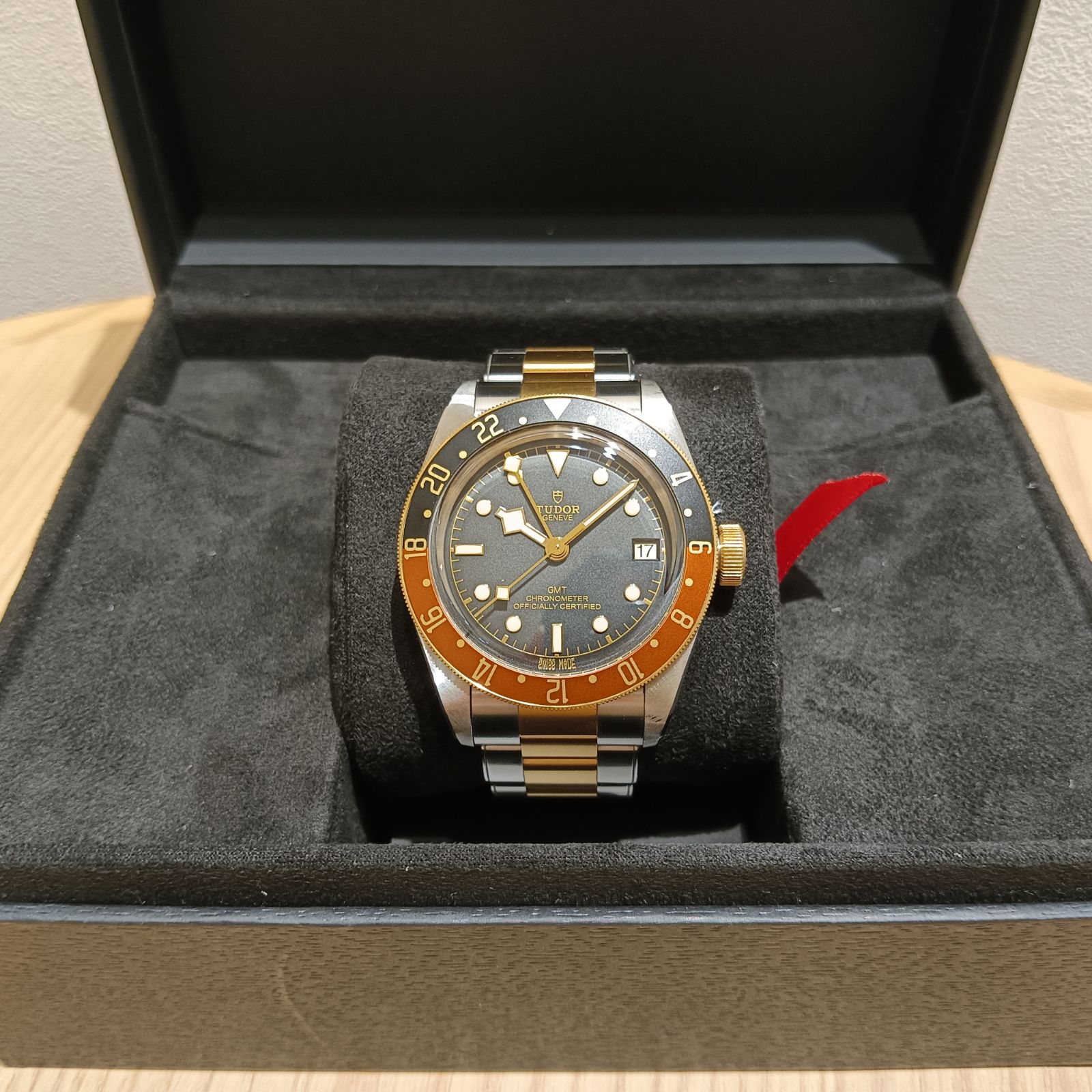 Images KOMEHYO（コメ兵）買取センター南森町