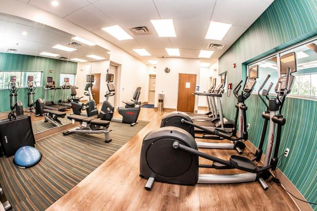 Images Holiday Inn Express Allentown North by IHG