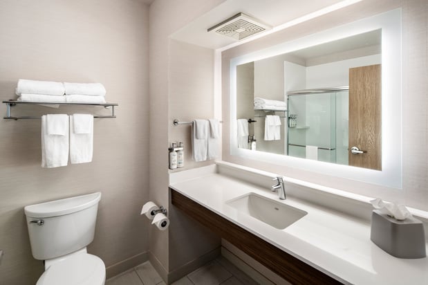 Images Holiday Inn Express & Suites Coeur D Alene I-90 Exit 11 by IHG