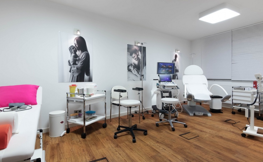 Prof. h.c. Dr. med. Istvan Kocsis, Spiegelgasse 13 in Wiesbaden