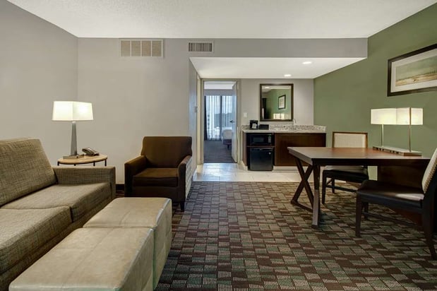 Images Embassy Suites by Hilton Jacksonville Baymeadows