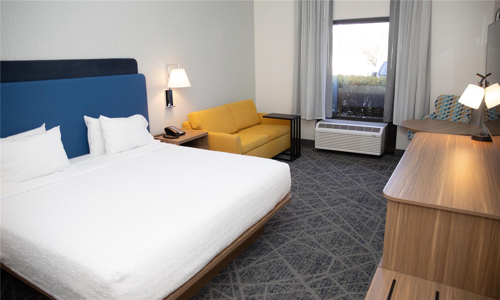 Guest room