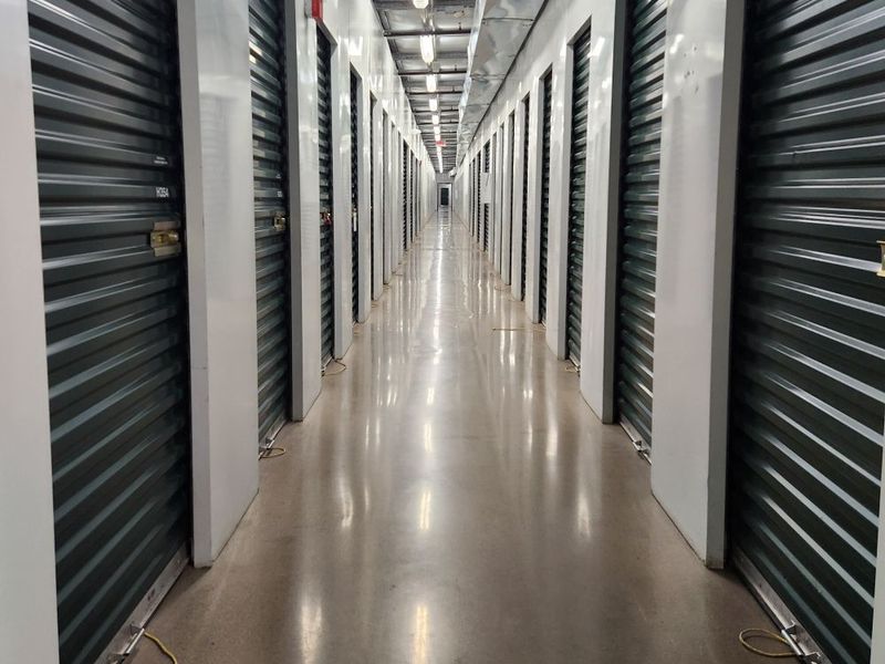 Images Extra Space Storage