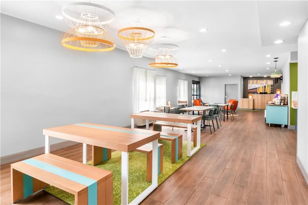 Images Spark by Hilton Corpus Christi Southeast