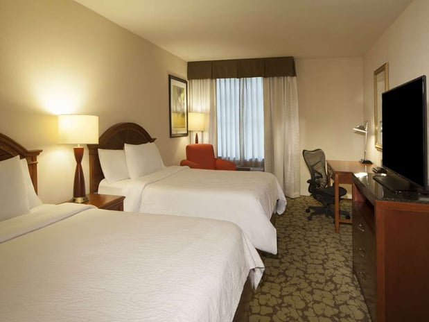 Images Hilton Garden Inn Virginia Beach Town Center