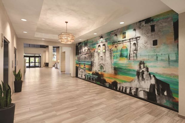 Images Embassy Suites by Hilton San Antonio Brooks Hotel & Spa