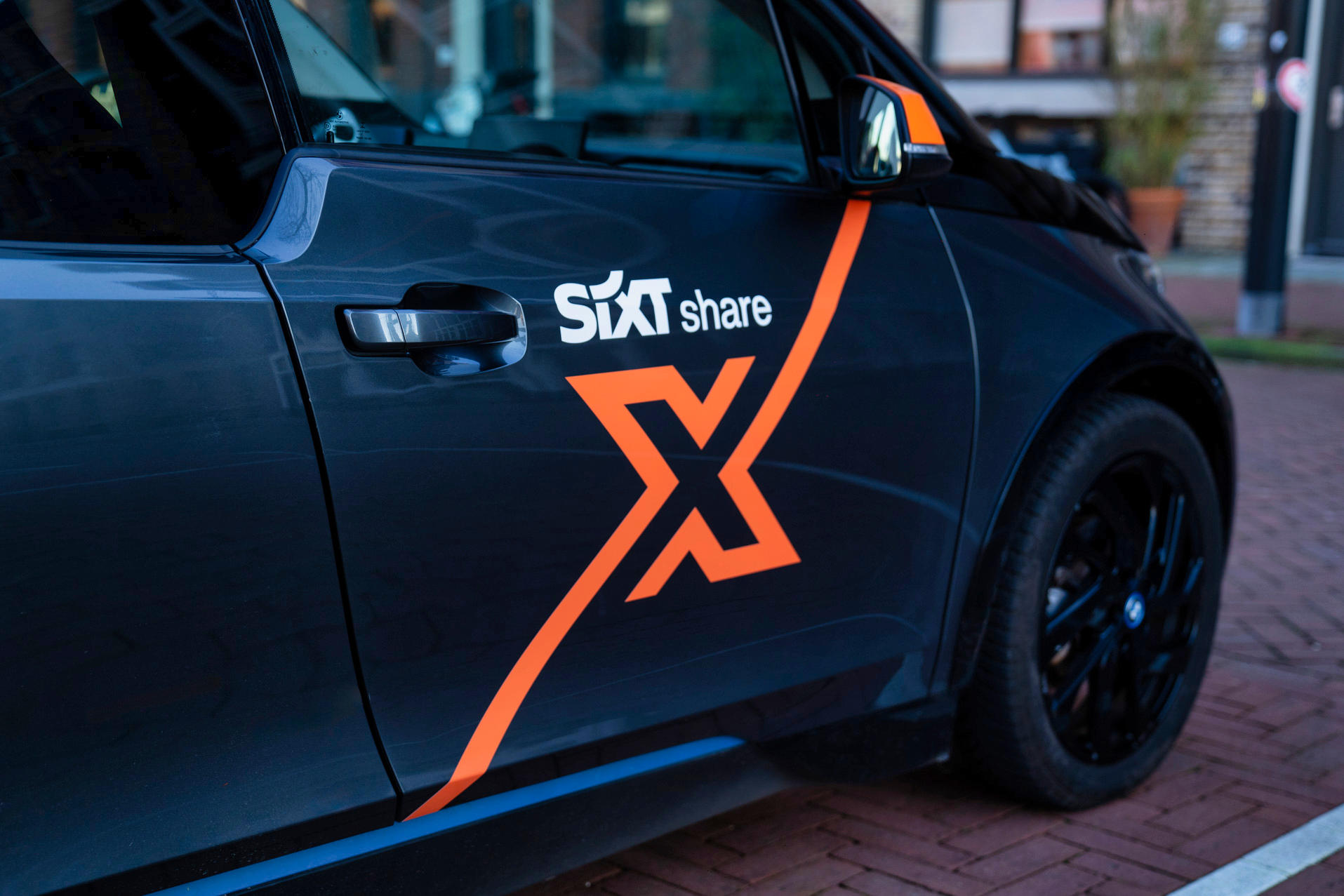 Foto's SIXT share Luchthaven Schiphol