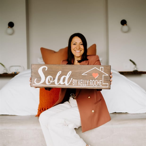 Images Kelly Roche Realtor of Re/Max Plus