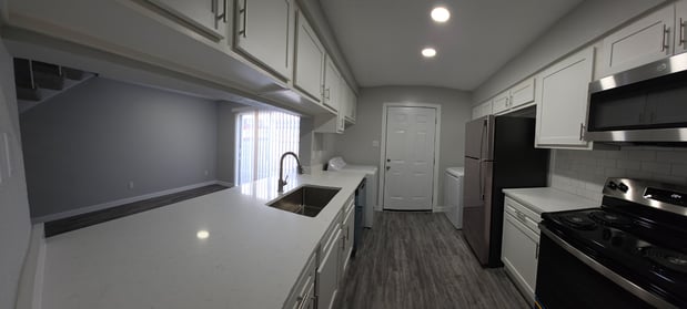 Images Skylar Pointe Apartments