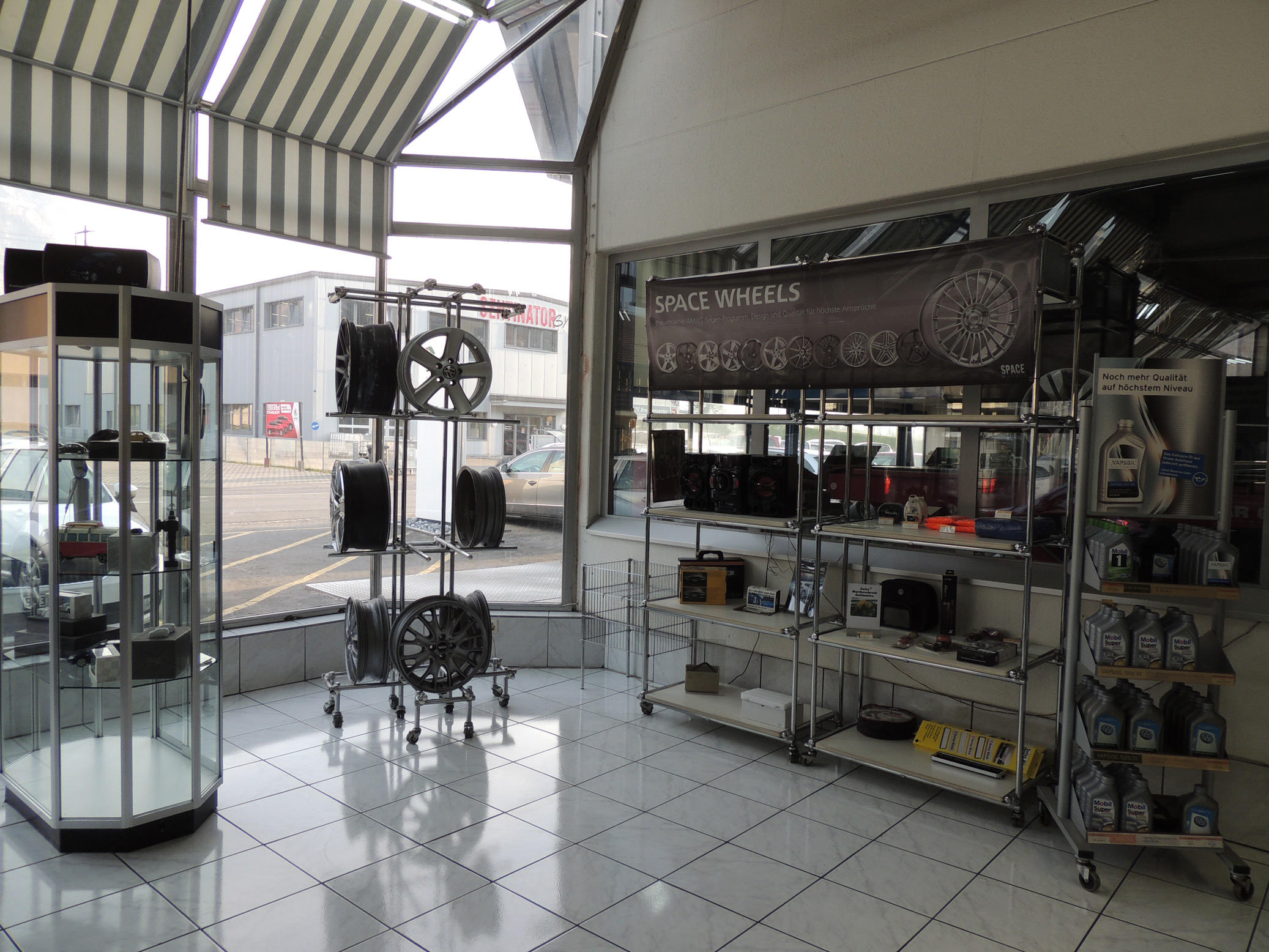 Rega Garage, Hauptstrasse 16 in Weite