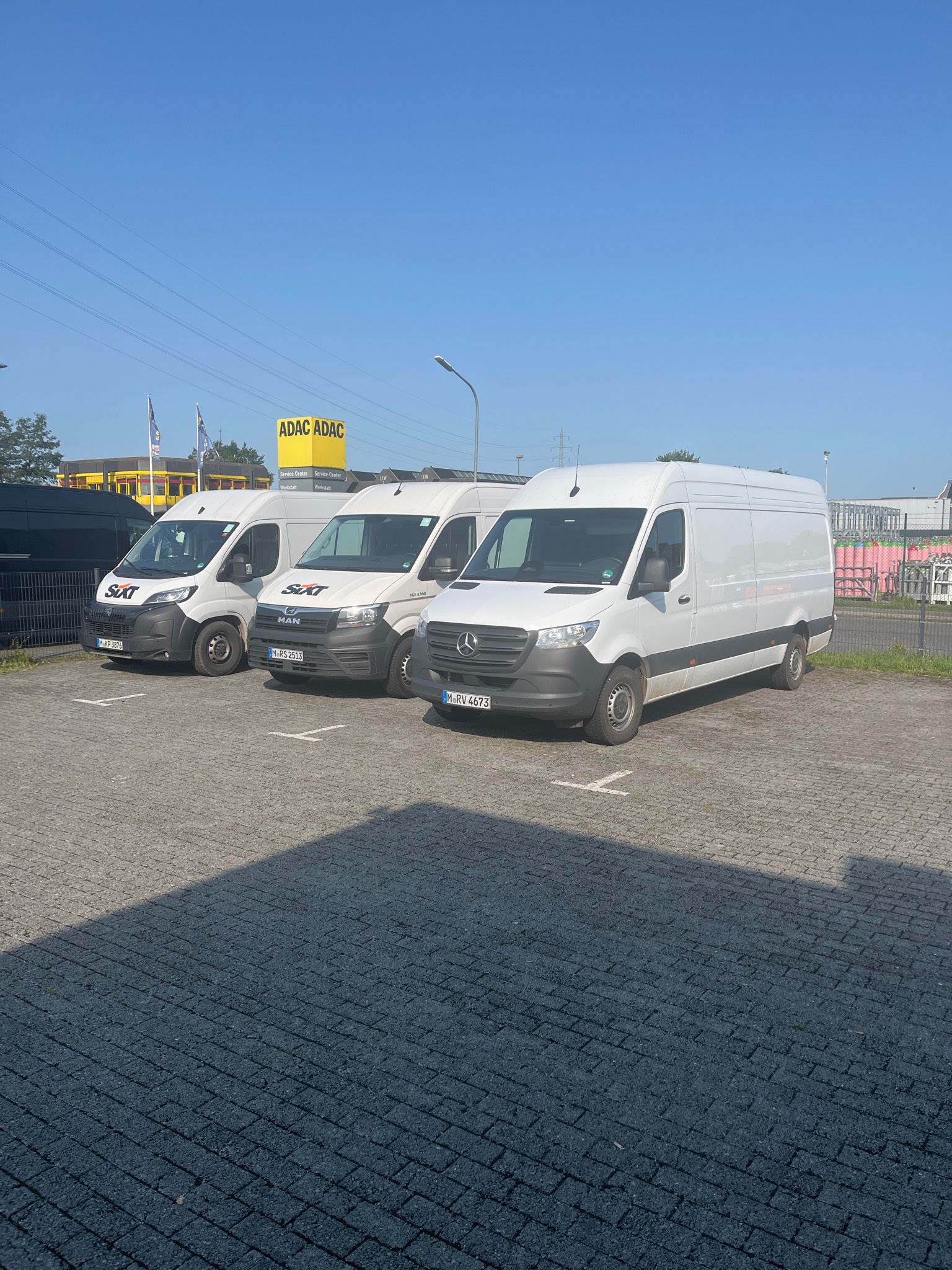 SIXT Autovermietung Mönchengladbach, Lehmkuhlenweg 8 in Mönchengladbach