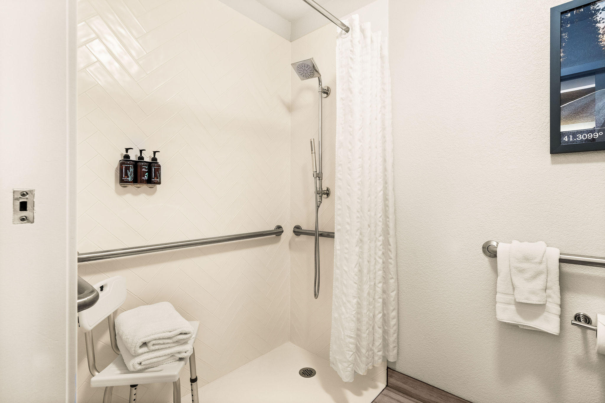 Oxford Suites Redding Guestrooms