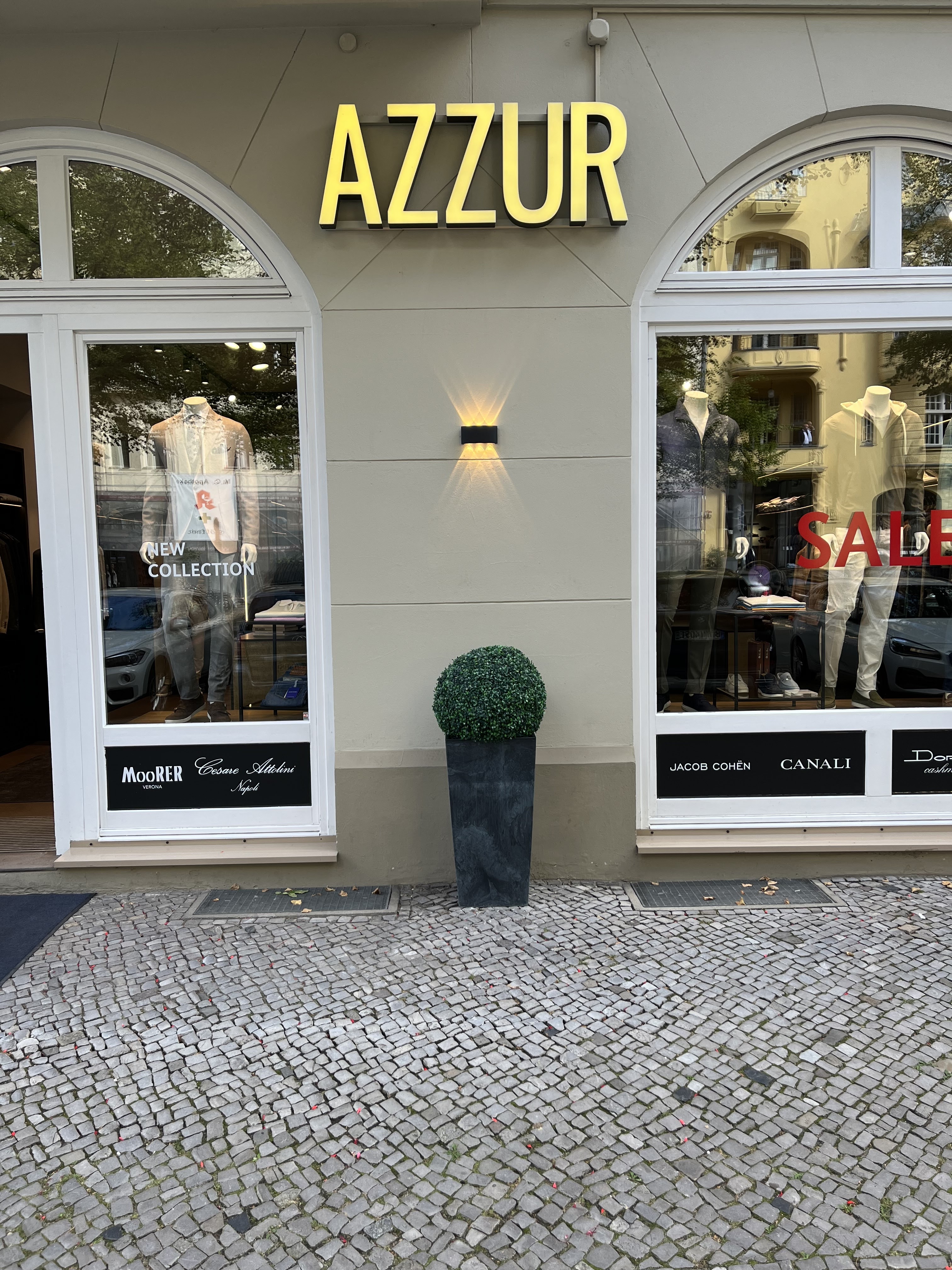 AZZUR, Schlüterstraße 51 in Berlin