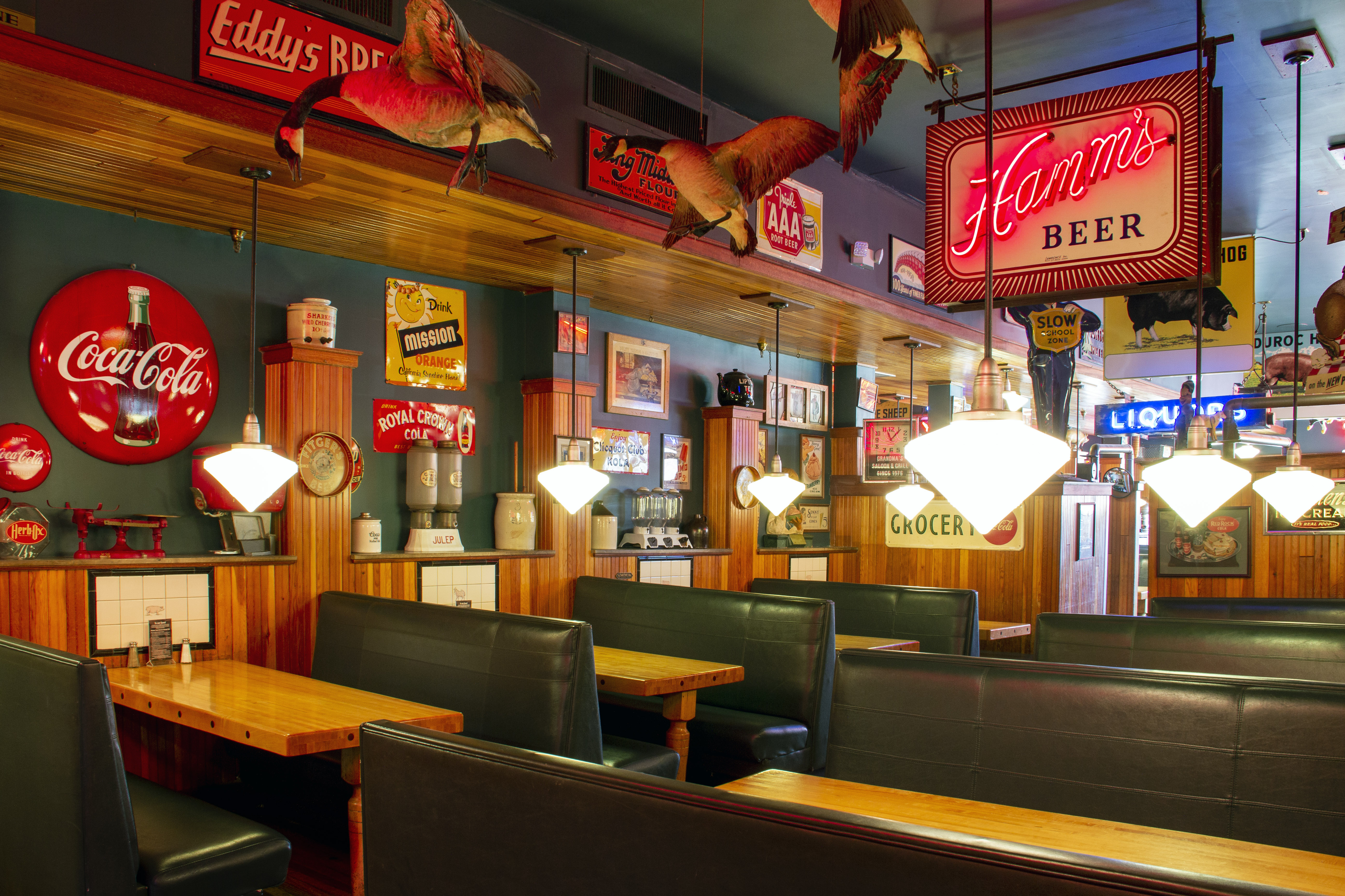 Grandma’s Saloon & Grill – Canal Park