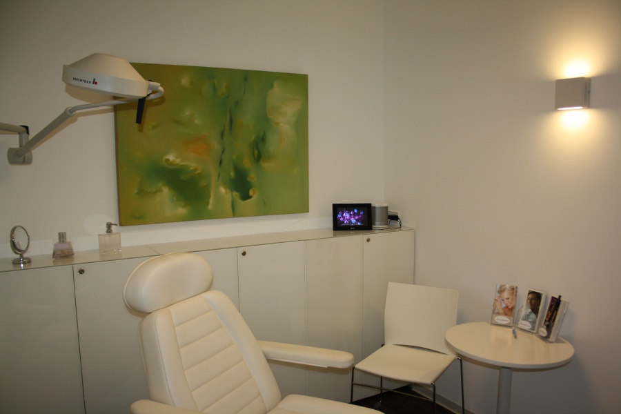 Dr. med. Oliver Phillips, Olgastr. 57 in Stuttgart