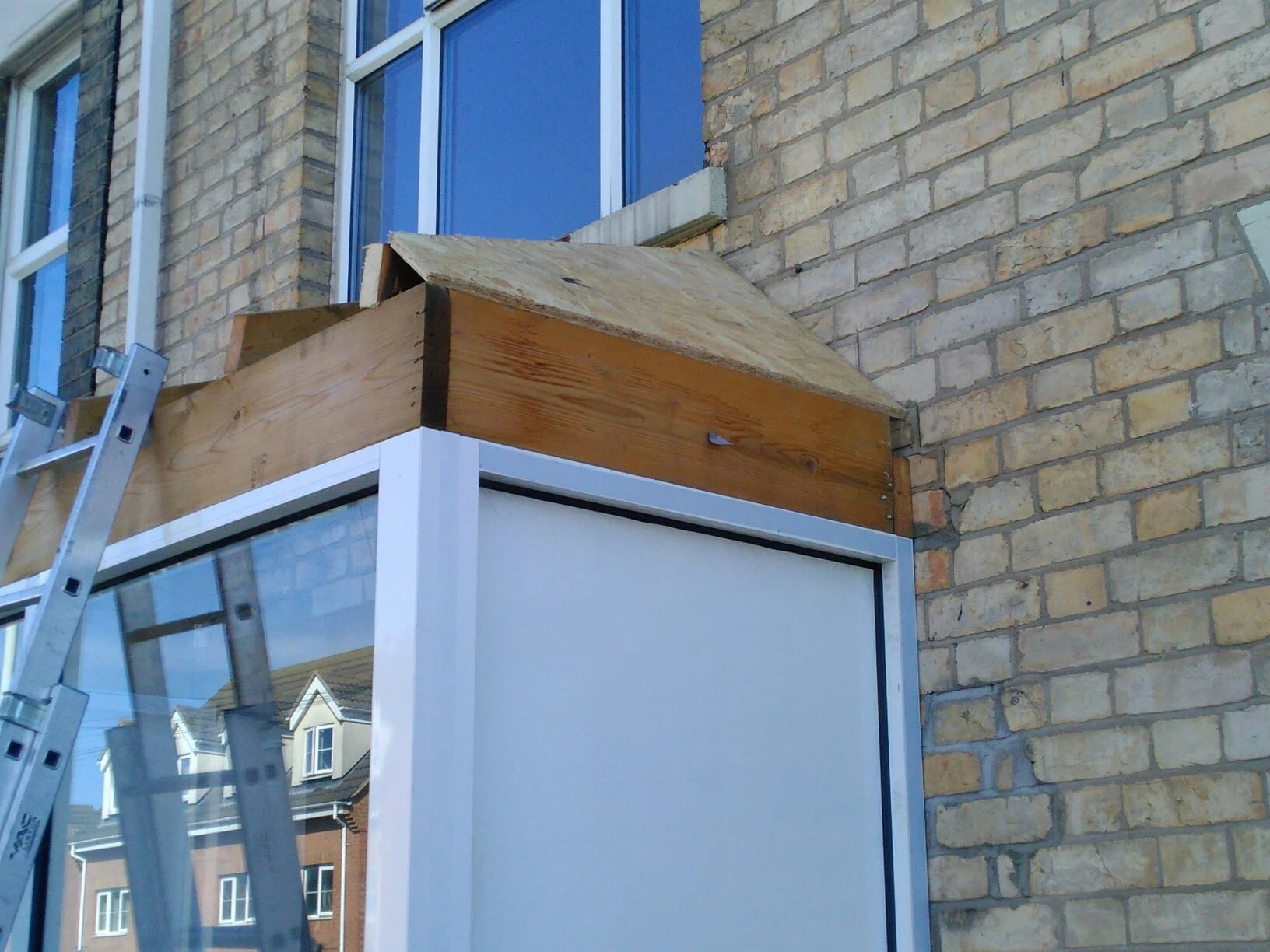 Images First 4 Roofing