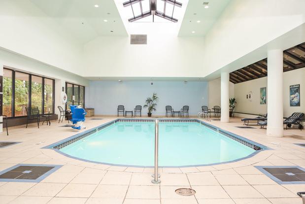 Images Crowne Plaza Virginia Beach Town Center by IHG