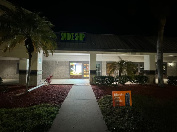Images CoinFlip Bitcoin ATM - US 41 Smoke Shop (North Fort Myers)