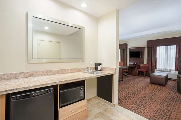 Images Hampton Inn & Suites Denver/South-RidgeGate