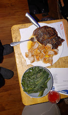 D maintains dinners and catering Image