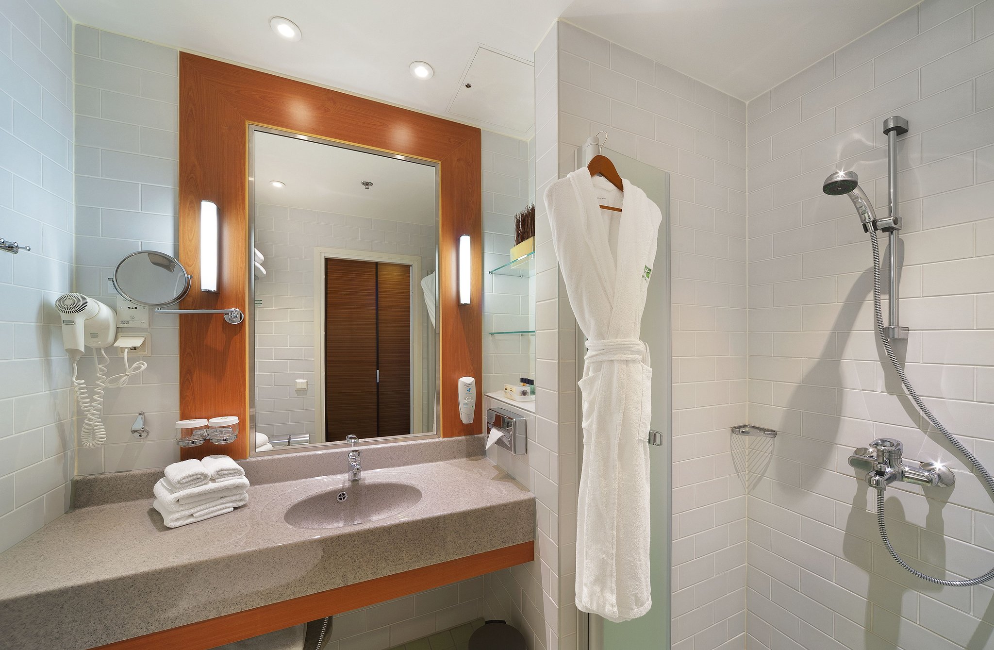 Images Holiday Inn Helsinki - West Ruoholahti by IHG