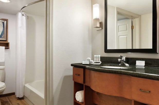 Images Homewood Suites by Hilton Kansas City-Airport