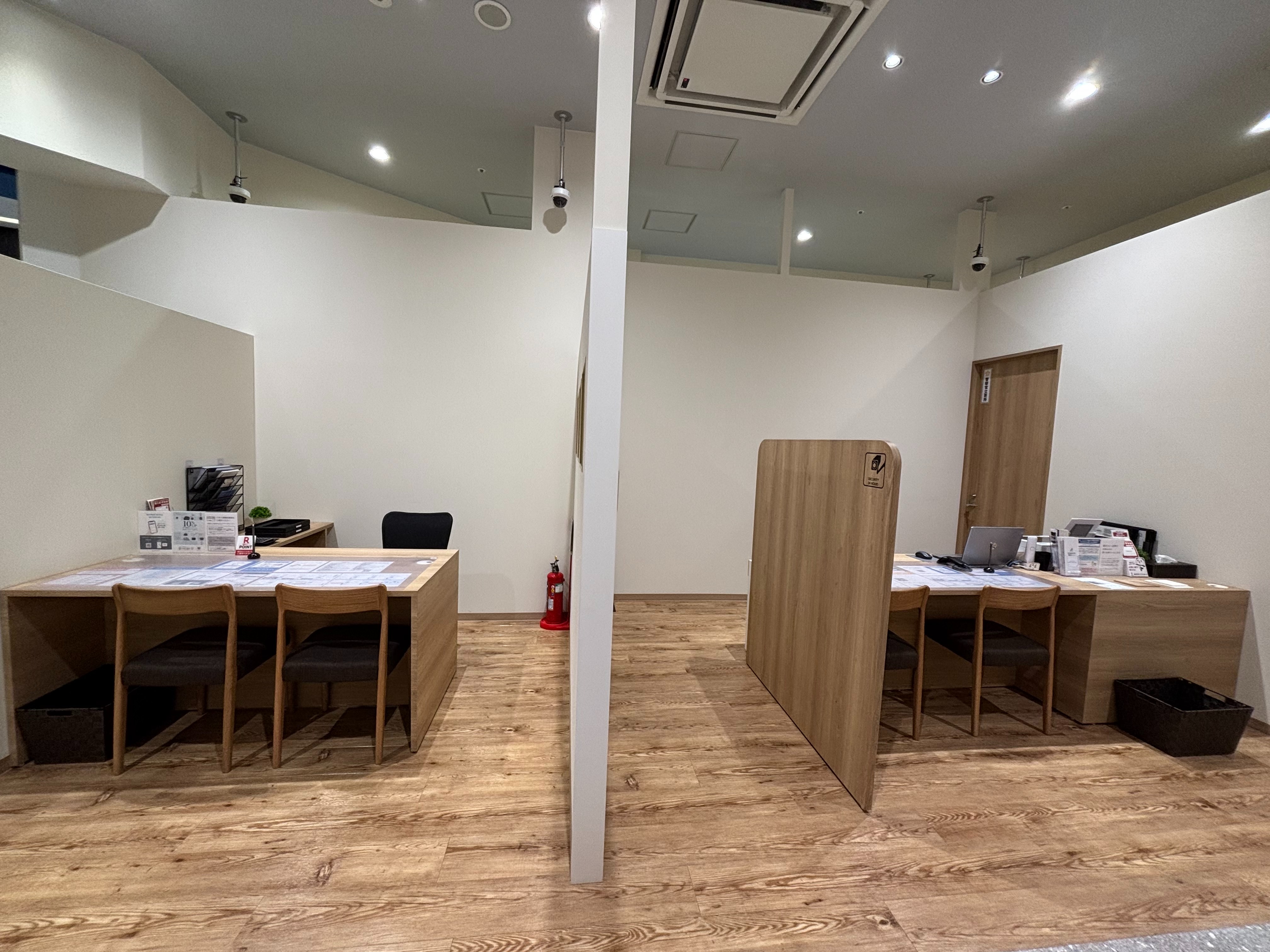 Images KOMEHYO（コメ兵）買取センターイオンモール豊川