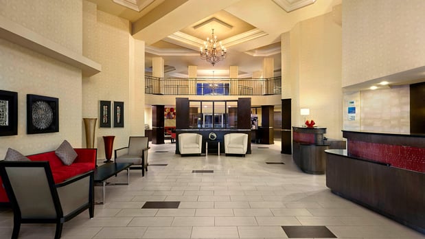 Images Holiday Inn Express & Suites Naples Downtown - 5th Avenue by IHG