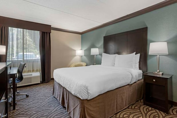 Images Best Western Plus Kingston Hotel and Conference Center