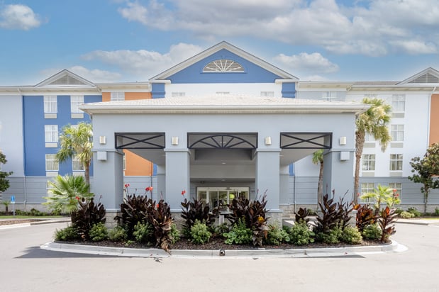 Images Holiday Inn Express & Suites Charleston-Ashley Phosphate by IHG