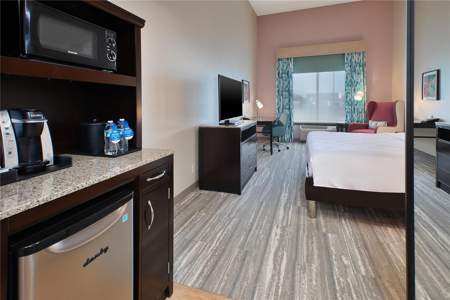Guest room