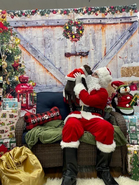 Image of Local Pet Event Photos with Santa! Nearby