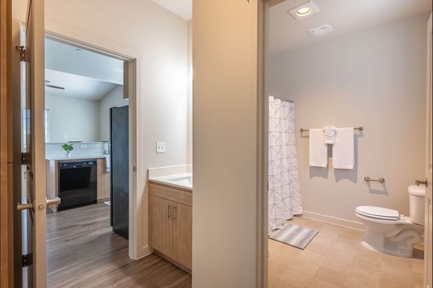 Images Forestplace Apartment Homes